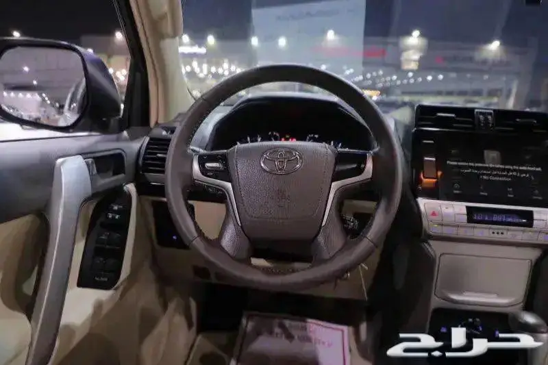 تويوتا برادو TXL3 فل كامل فتحة سقف اربعة سلندر موديل 2022 11