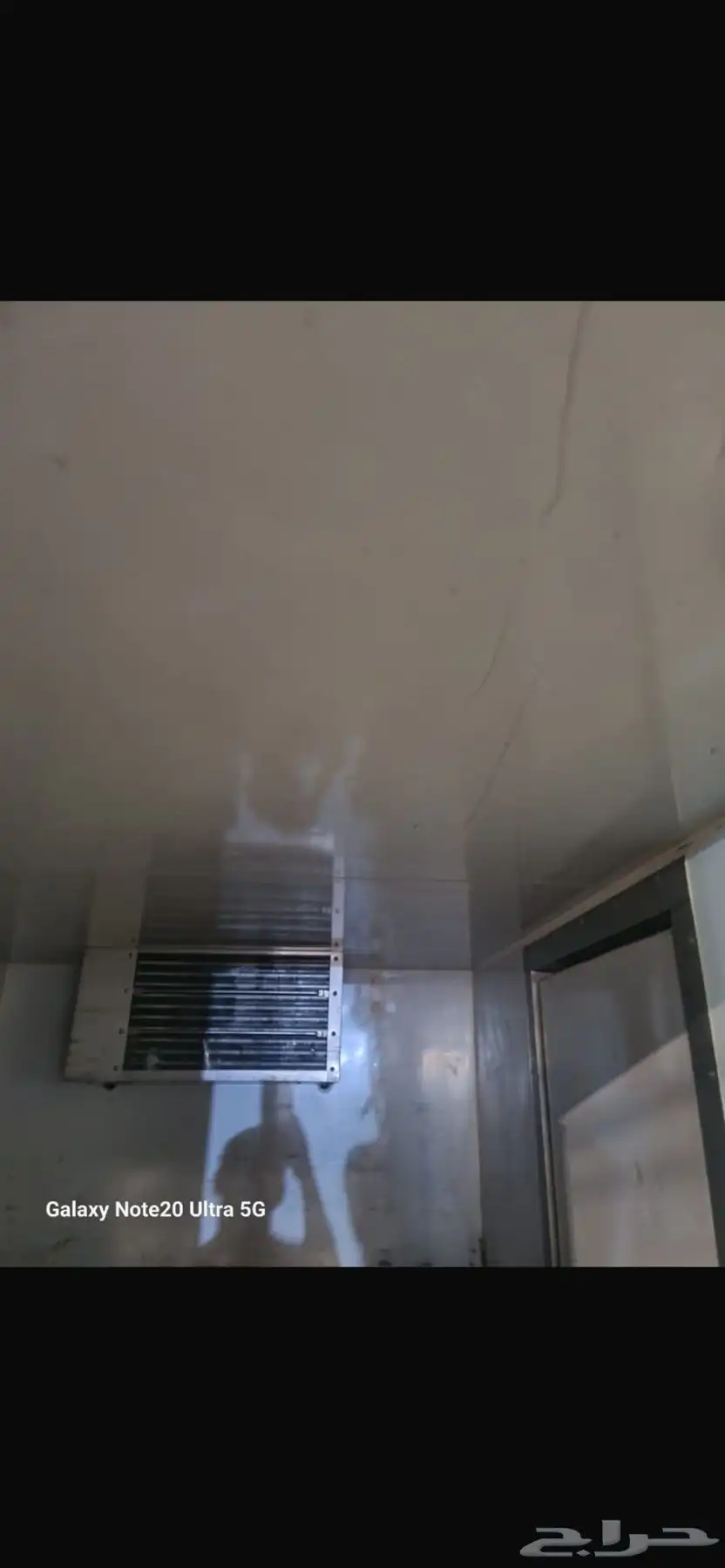 شاحنه لنقل المواد الغذائيه سليمه القير و المكينه وكاله نظيف 4