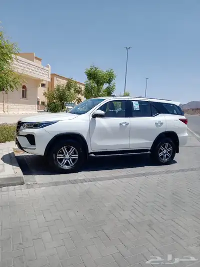 للبيع فورشنر 2022 سعودي 6 سرندل بحالة الوكالة 1