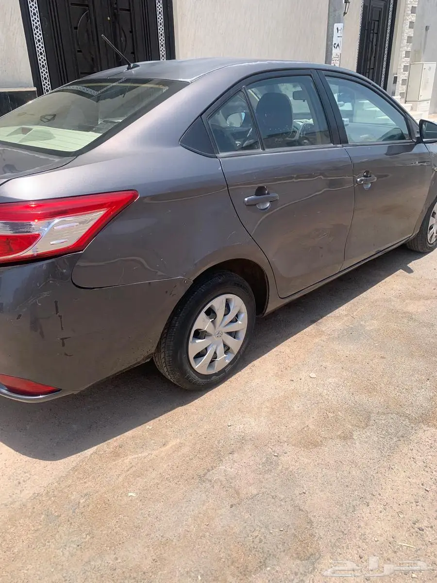 تويوتا يارس 2014 مكيف قير عادي نظيفه حد17500 10