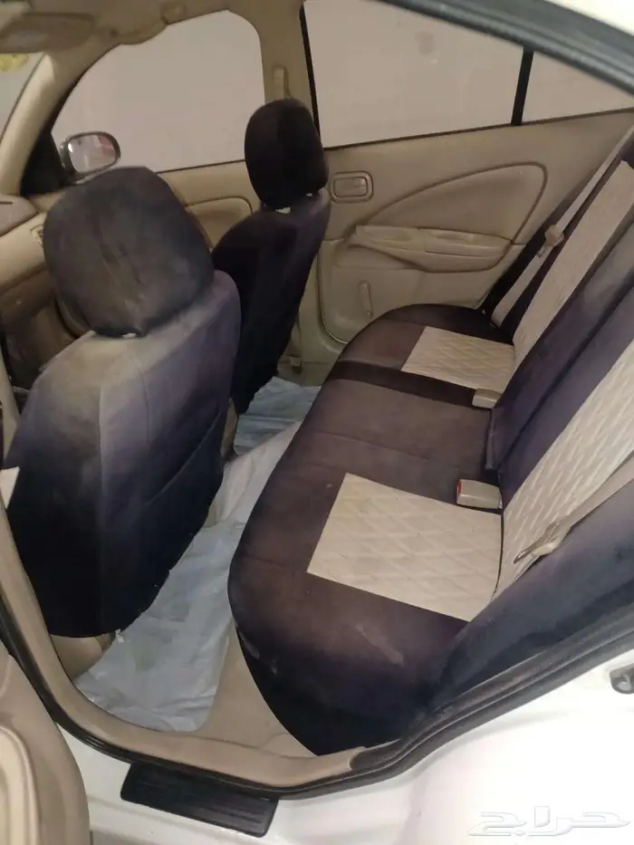 Nissan Sunny -Model 2006 0