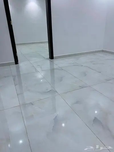 شقة خمس غرف بحي الريان خلف محطة الشرقية 10