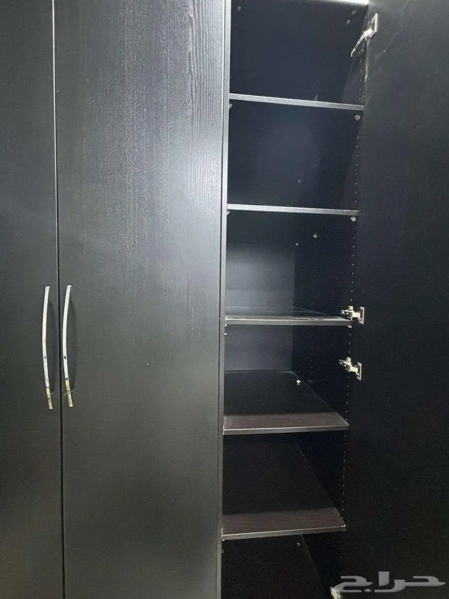دولاب وادراج وكومدينو  كنبه كلاسيكي  كنبتين مفرد 14