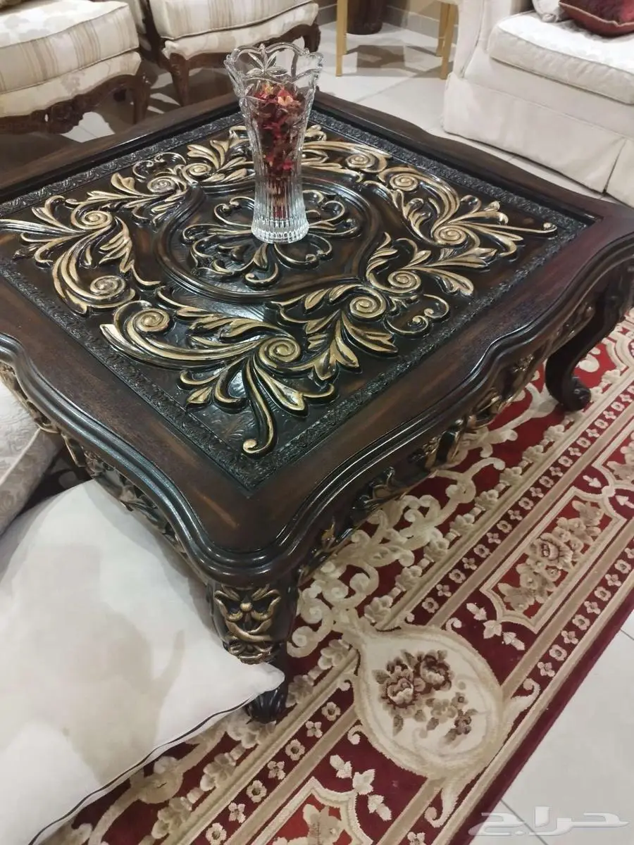 دولاب وادراج وكومدينو  كنبه كلاسيكي  كنبتين مفرد 7