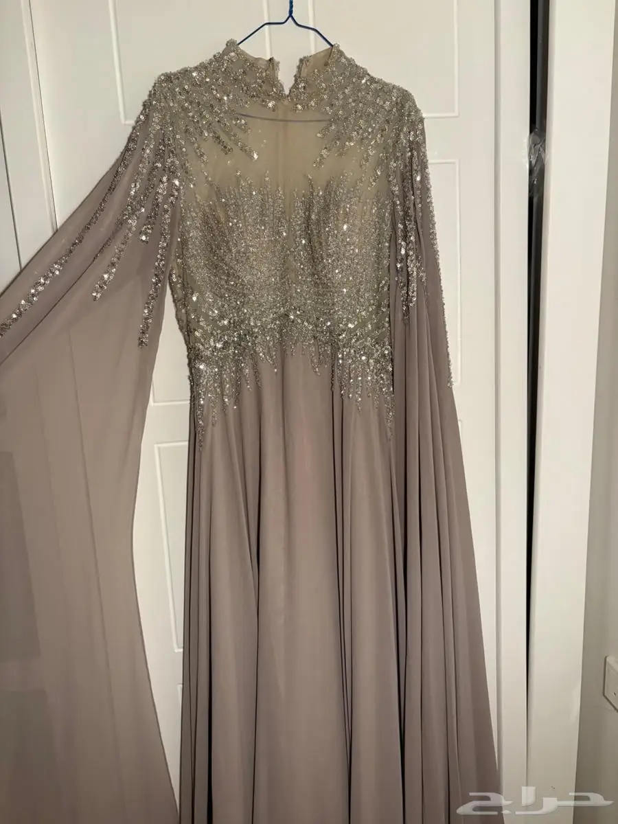 فستان جميل مره تنلبس اربع ساعات بس 0
