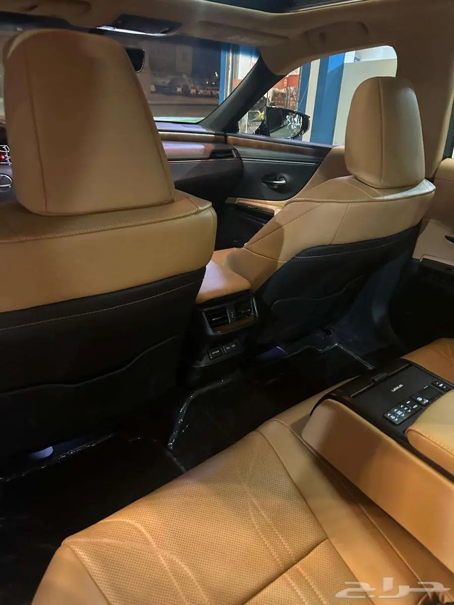 لكزس es350cc خليجي وارد وليد موديل 2023 index