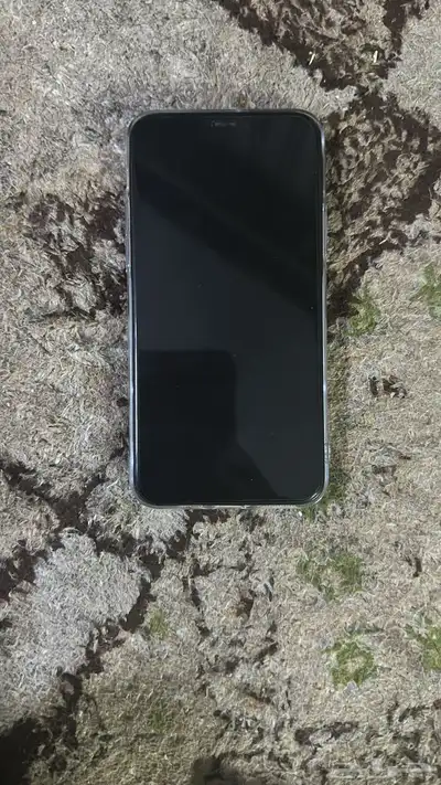 للبيع ايفون 11برو مغير بطارية 0