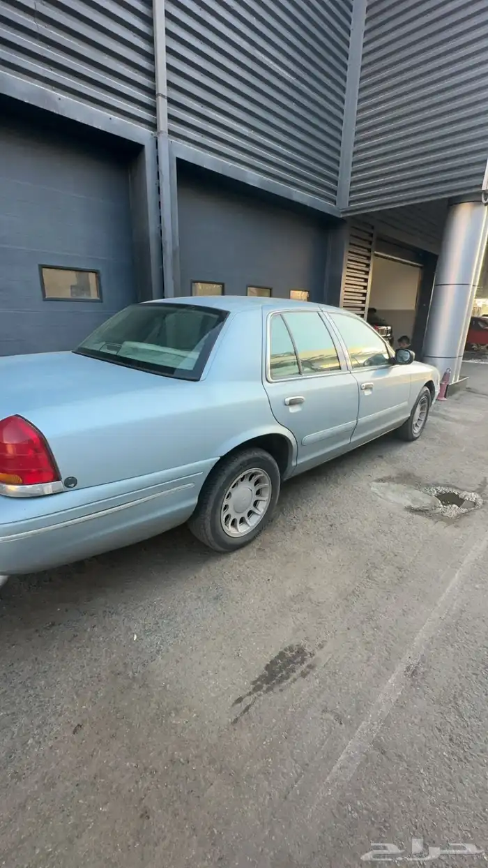 فورد فيكتوريا 2002 3