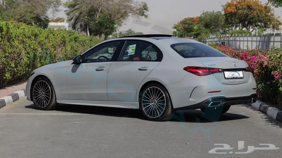 2025 مرسيدس سي 200 AMG بريميوم بلس خليجي اصفار ضمان الوكيل 5