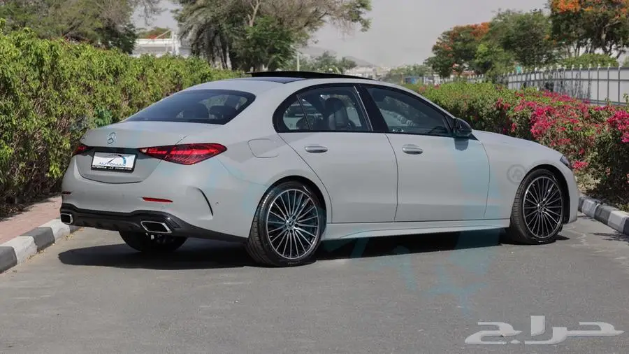 2025 مرسيدس سي 200 AMG بريميوم بلس خليجي اصفار ضمان الوكيل 7