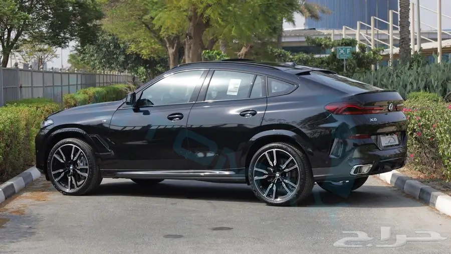 بي ام دبليو X6 M 2025 خليجي اصفار مع ضمان الوكيل 4