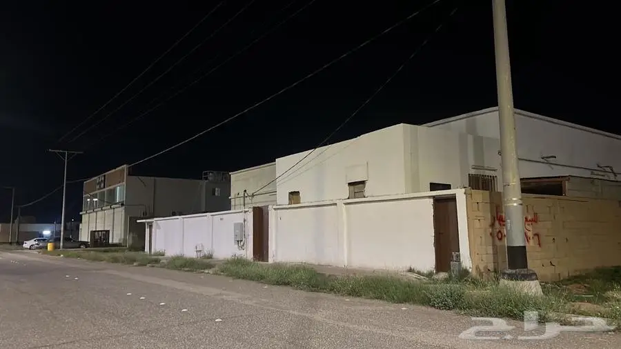 بيت دور للبيع بالنبهانية على شارع تجاري 0