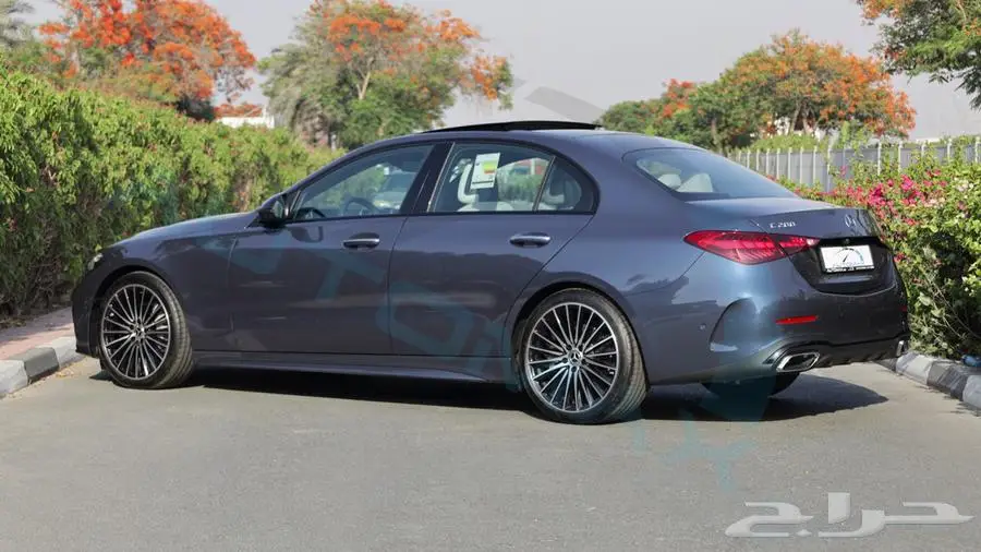مرسيدس بنز c200 premium 2025 خليجي اصفار مع ضمان الوكيل 5