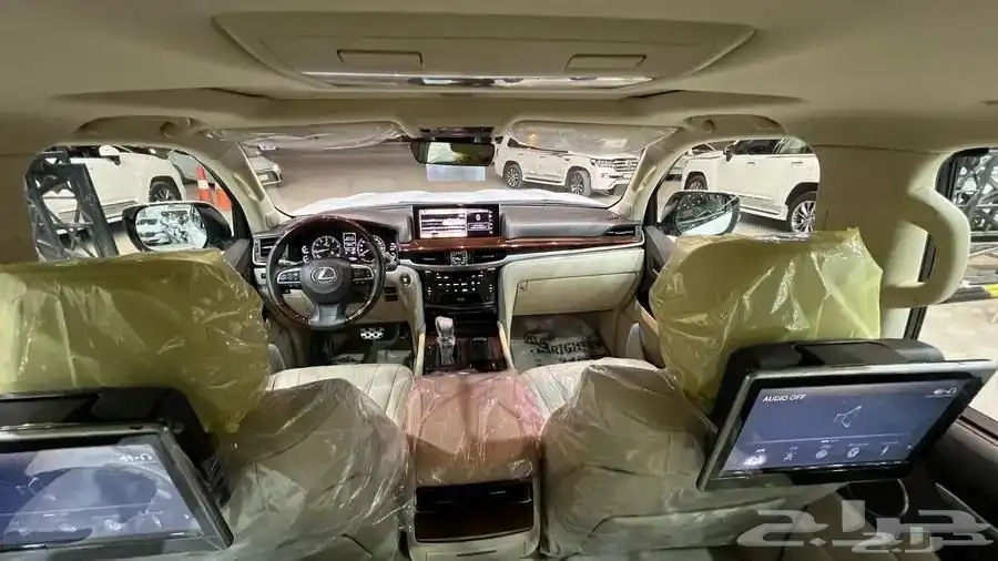 جيب لكسر LX 570 بلاك اديشن index