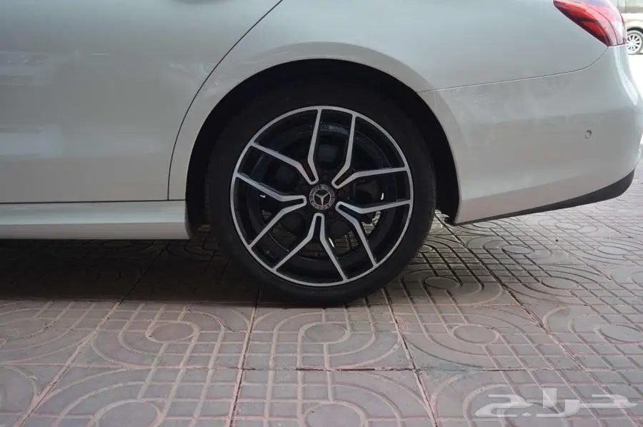 مرسيدس E350 موديل 2021 فل الفل لوحة مميزة 39