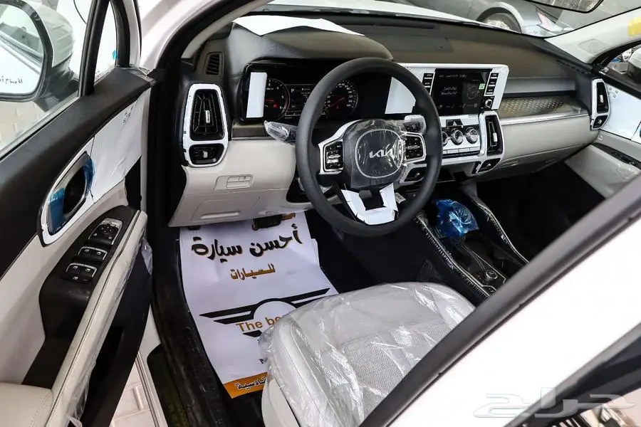 كيا سورنتو نص فل ديزل دبل موديل 2023 كاش وتقسيط 7