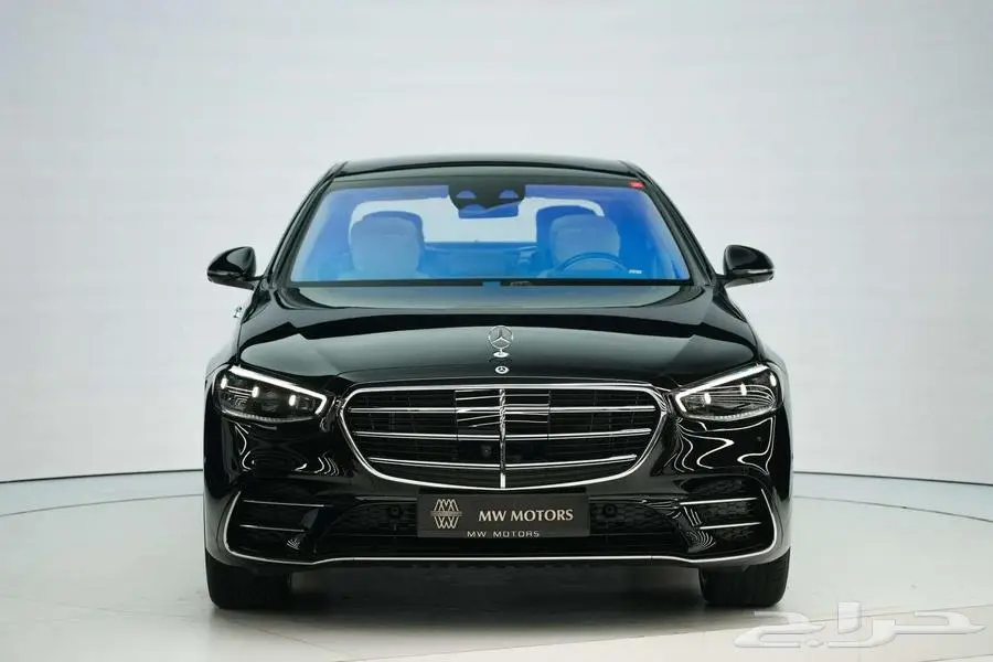 مرسيدس S 500 موديل 2025 أصفار خليجي أسود أبيض 1