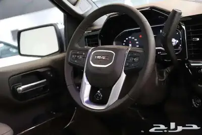 سيرا GMC غماره SLE بنزين موديل 2025 4