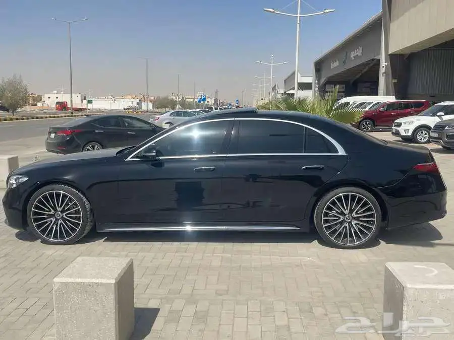 للبيع مرسيدس 2024 S500 فل كامل خليجي 5