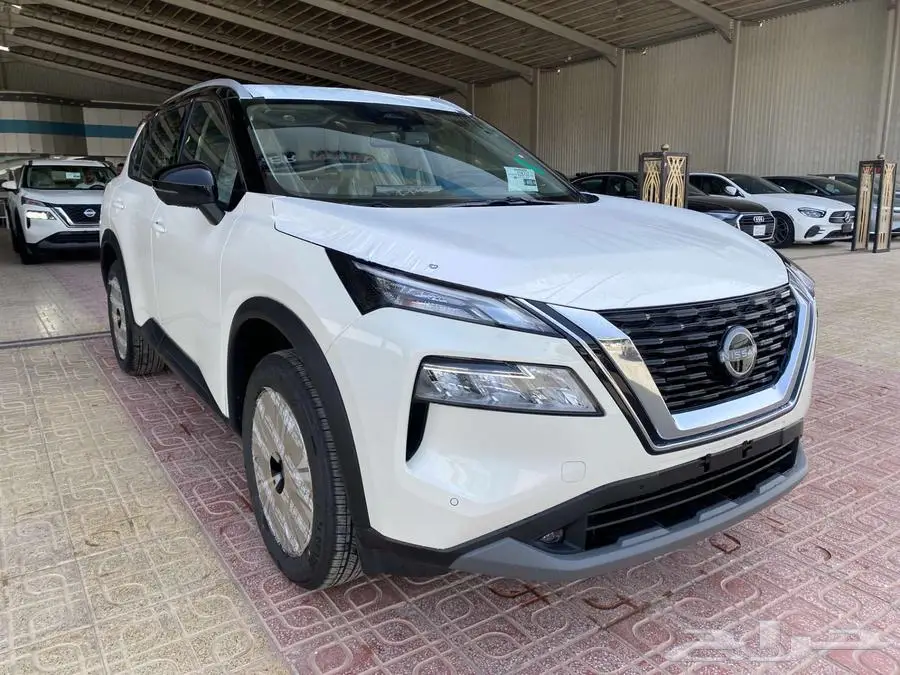 نيسان اكس تريل SV بلس 2025 جديد اصفار سعودي سقف اسود 17
