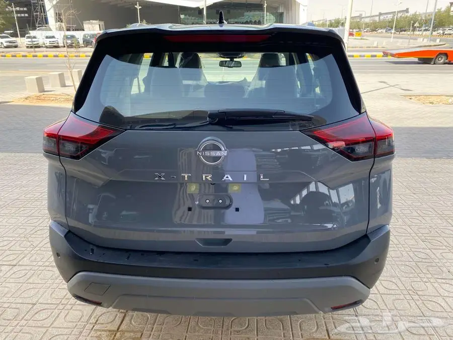 نيسان اكس تريل SV بلس 2025 جديد اصفار سعودي سقف اسود 15
