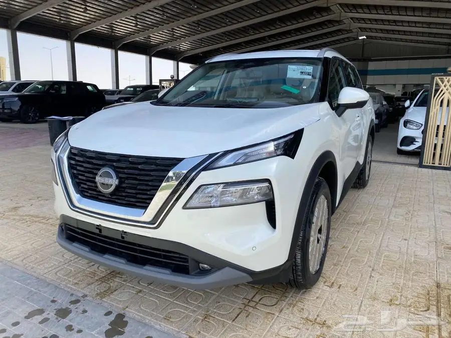 نيسان اكس تريل 2025 جديد اصفار سعودي. 1