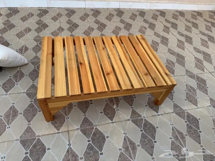 طاولات وكراسي وبعض الأدوات للبيع 4