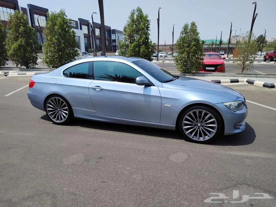 BMW 325i كوبية 2011 نظيفه جدا index
