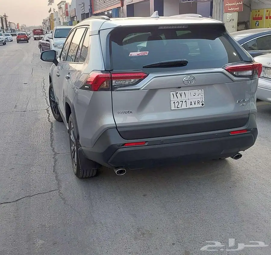 تويوتا راف فور 2025 فئة XLE للتنازل بدون مقابل 8