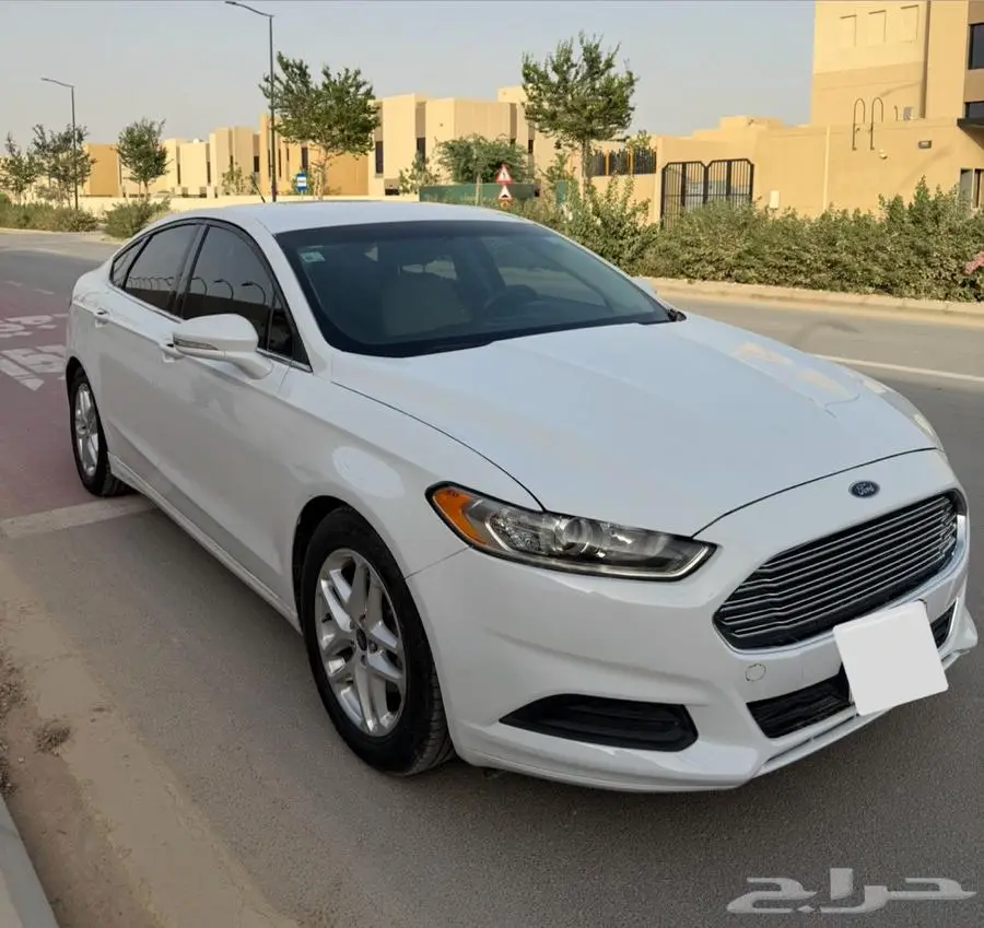فورد فيوجن 2015 3