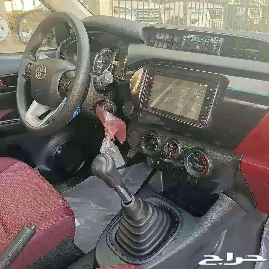 هايلكس غمارة GLX بنزين فل كامل موديل 2024 10