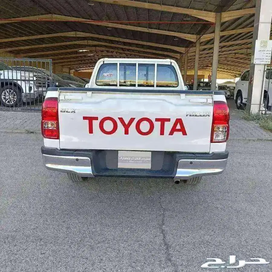 هايلكس غمارة GLX بنزين فل كامل موديل 2024 7