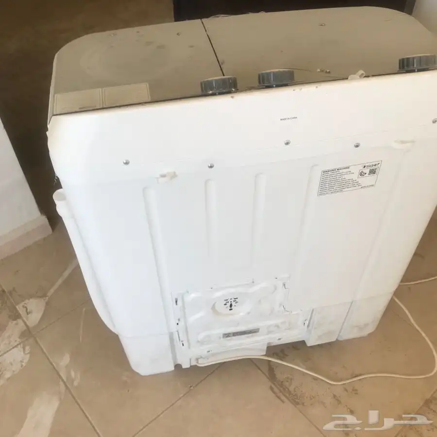 ادوات التجميل متنوعة زيت للجسم طلاء اظافر 3