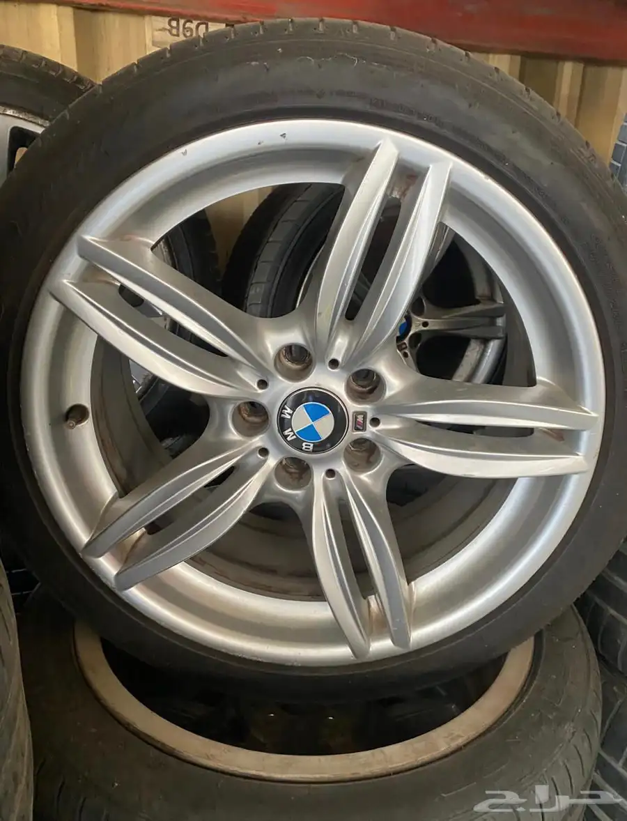 جنوط BMW الفئه الخامسه F10 مقاس 19 اصلي M . 0