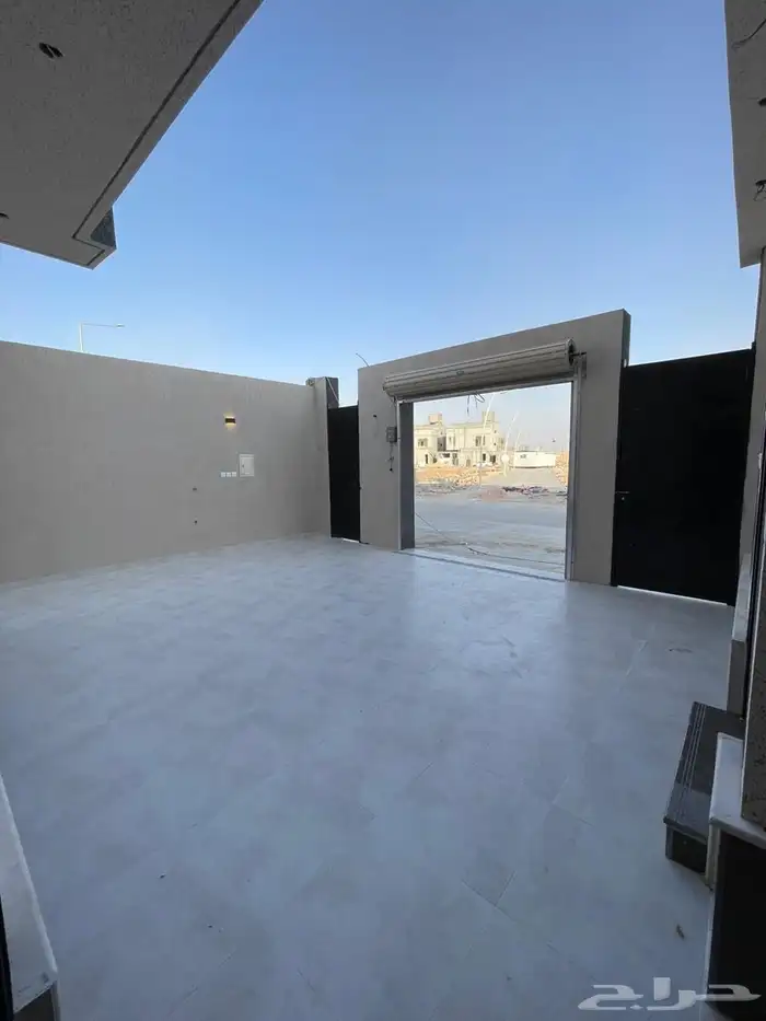 فيلا للإيجار في الجنادرية 2