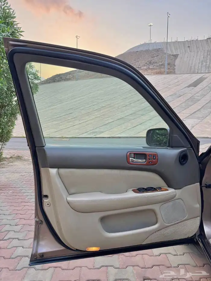 لكزس LS 400 سعودي بلد 47