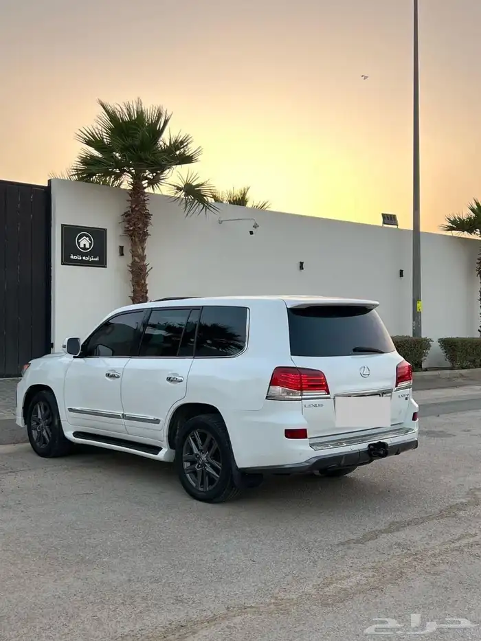 لكزس LX570 2014 6