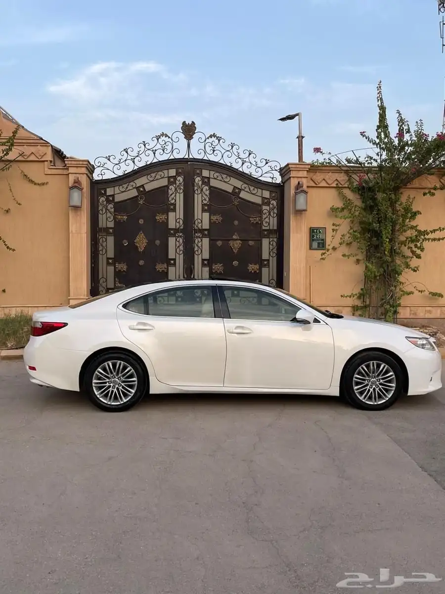 لكزس ES350 - فل كامل - ( بحالة ممتازة ) 10