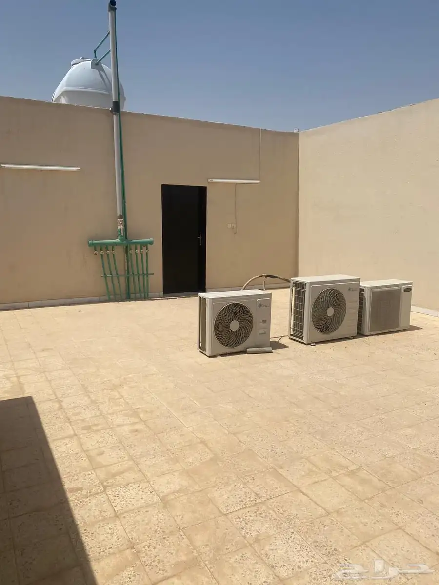 فيلا للايجار الحزم 12