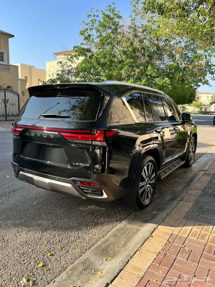 جيب لكزس LX600 2024 سعودي ممشى قليل.. 3
