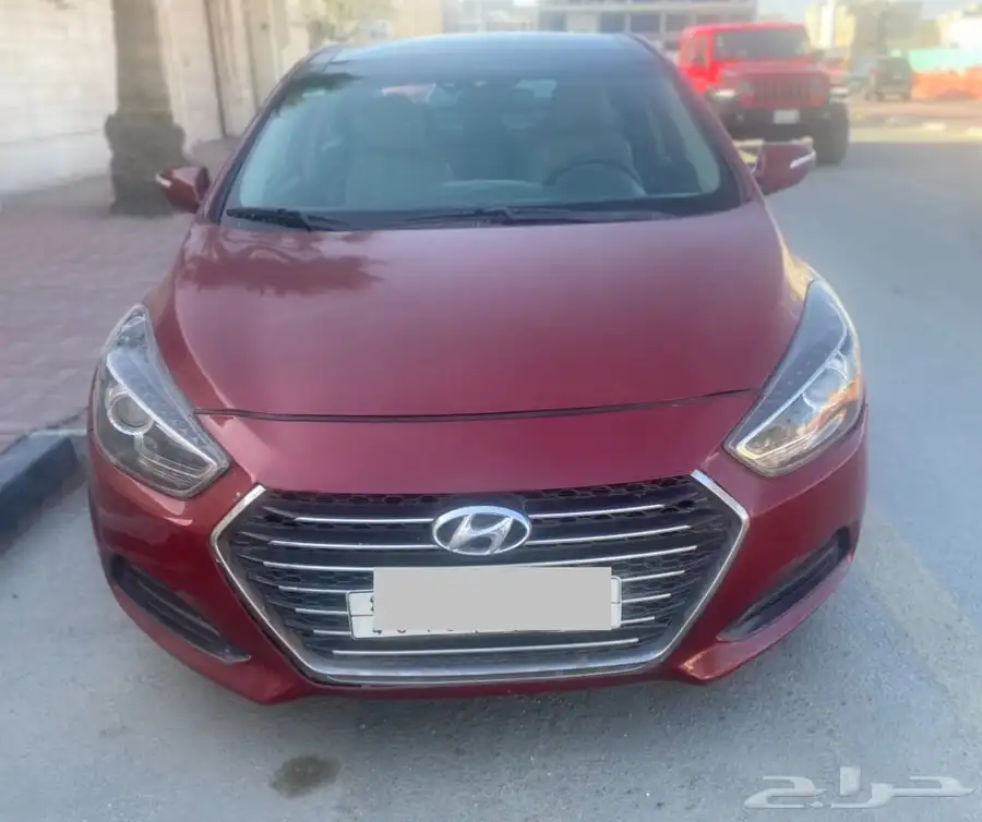 هيوندايi40-2016بحالةممتازةماشي205ألف سوم24500 0