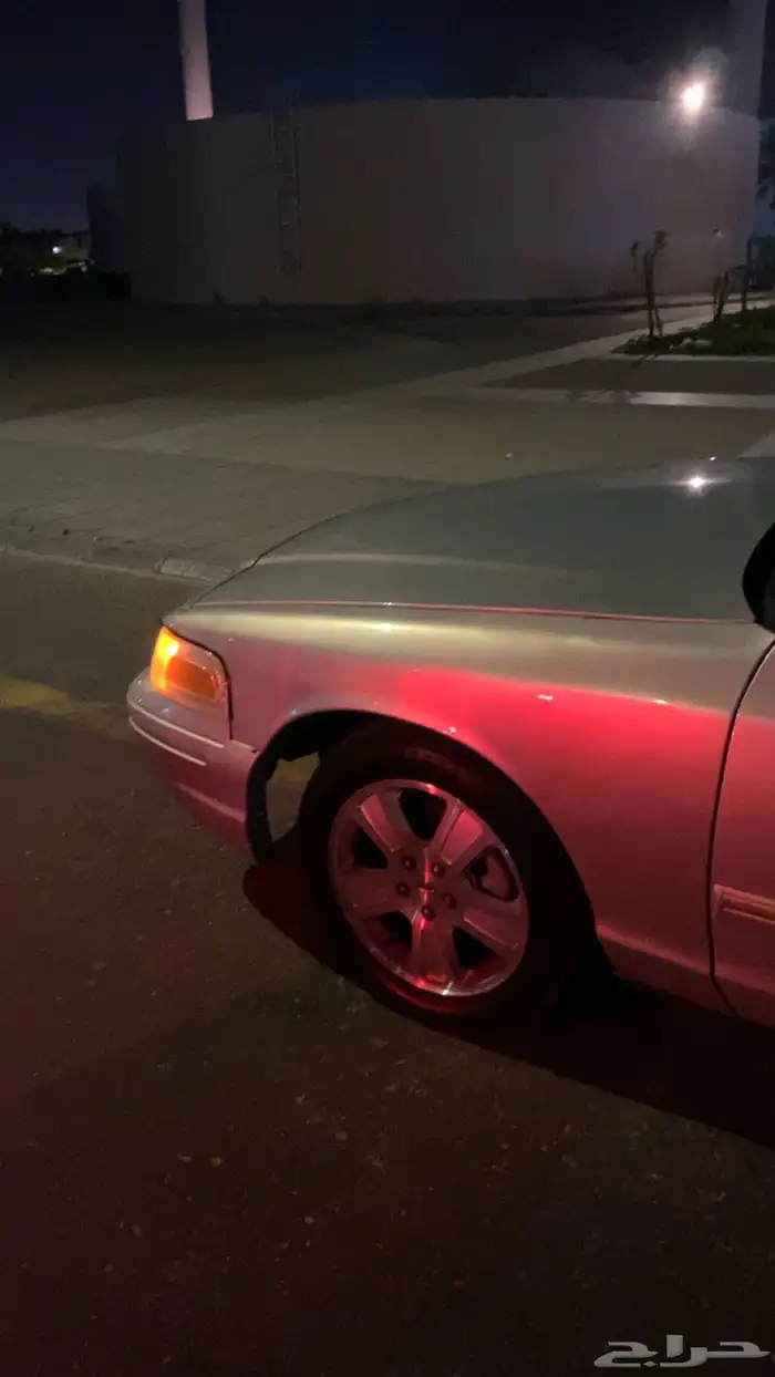 فورد فكتوريا 2011 0