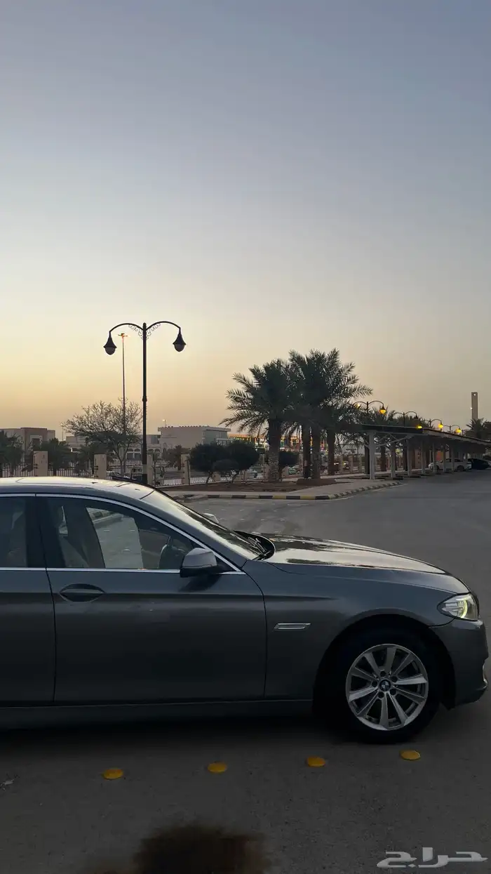 بي ام دبليو 2016 فل كامل 520i نظيف 30