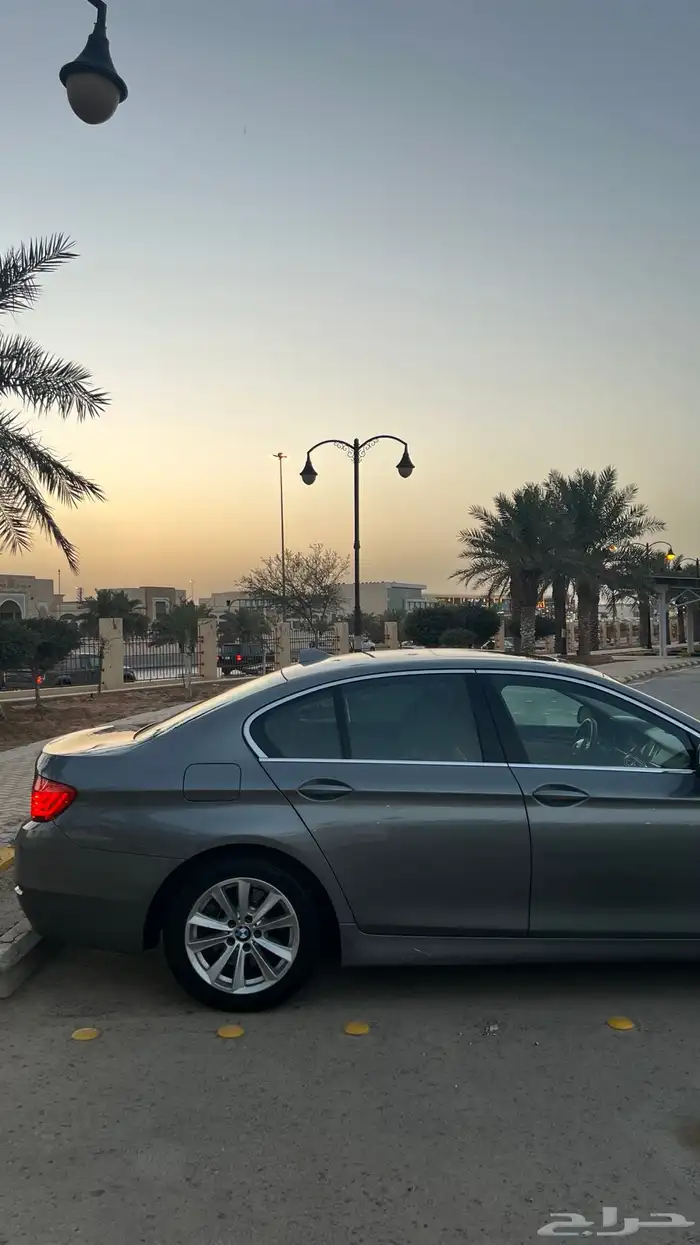بي ام دبليو 2016 فل كامل 520i نظيف 15