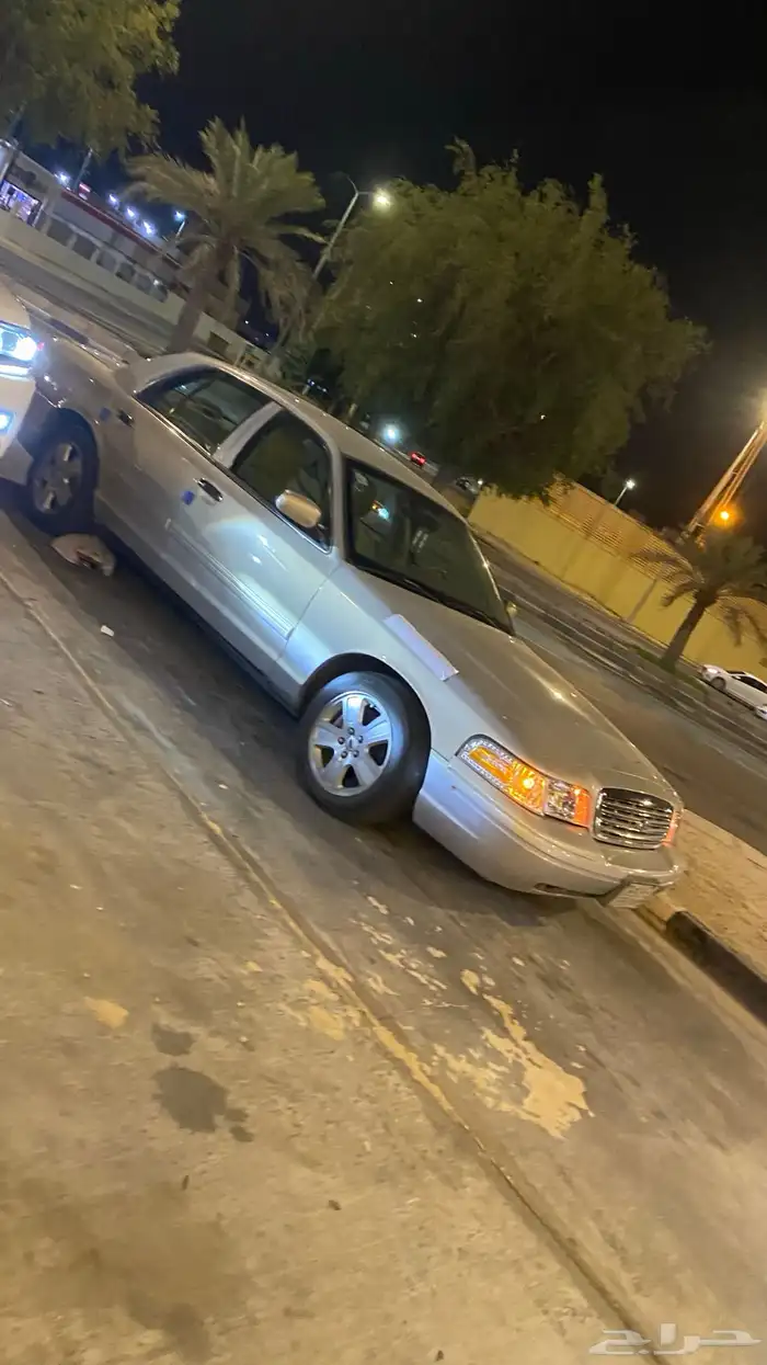 فورد فكتوريا 2011 8