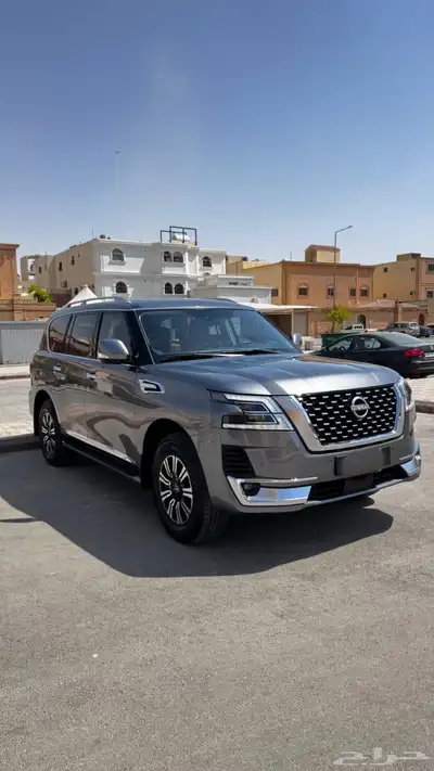 نيسان باترول 2023 تيتانيوم 1