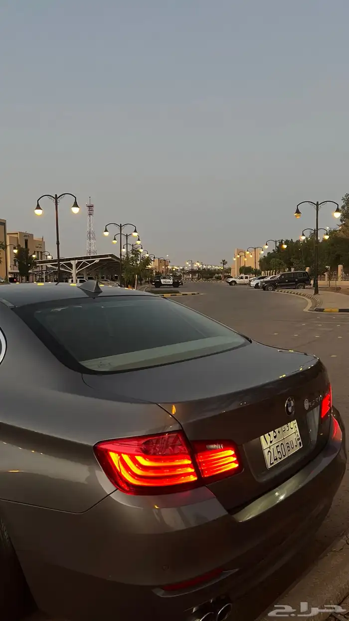 بي ام دبليو 2016 فل كامل 520i نظيف 42