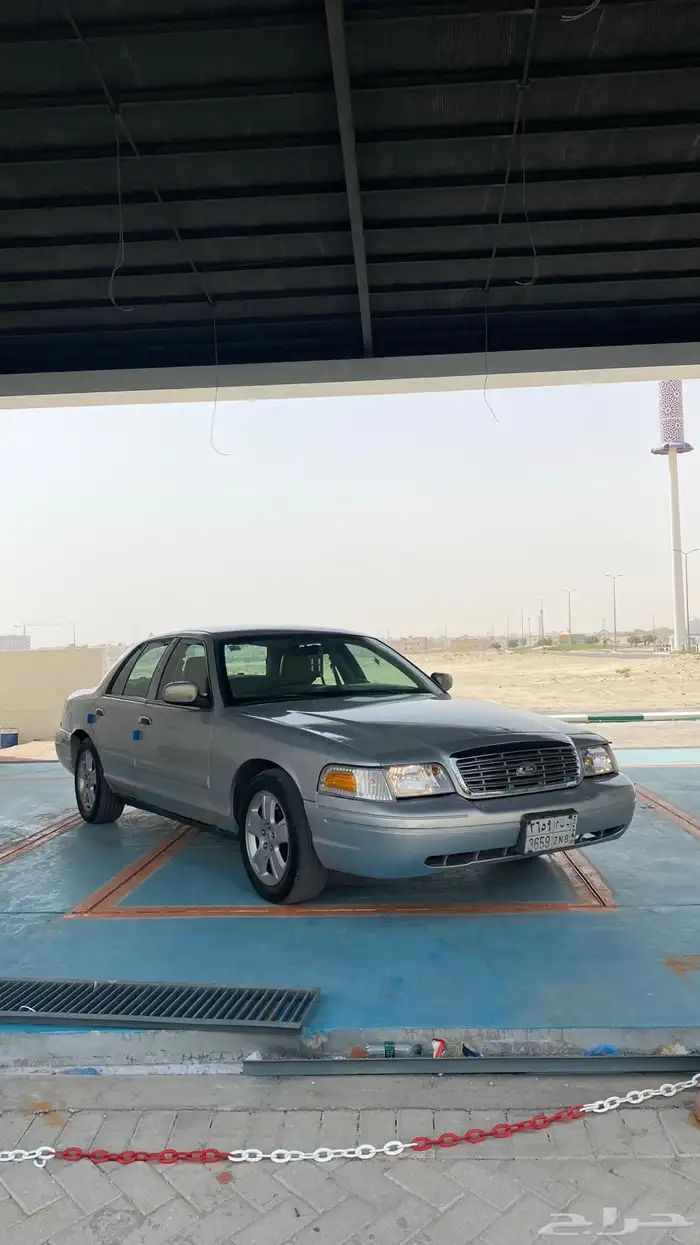 فورد فكتوريا 2011 7