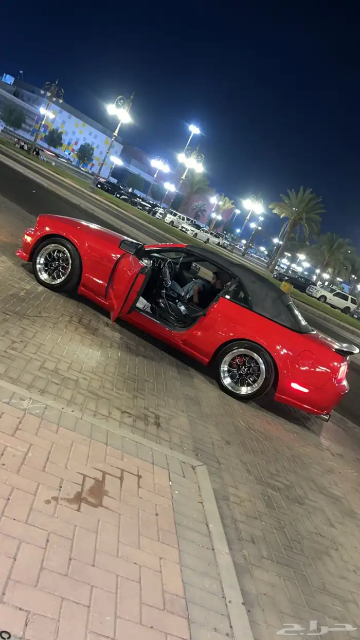موستنج 0