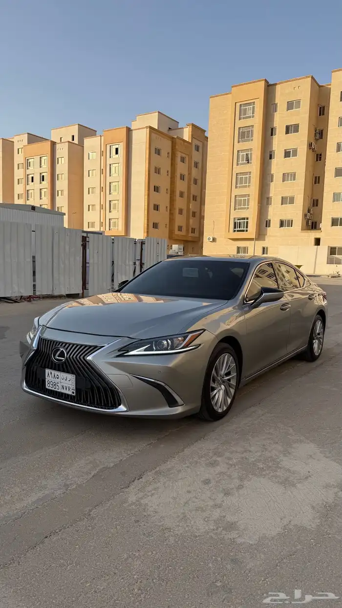للبيع لكزس ES250 1